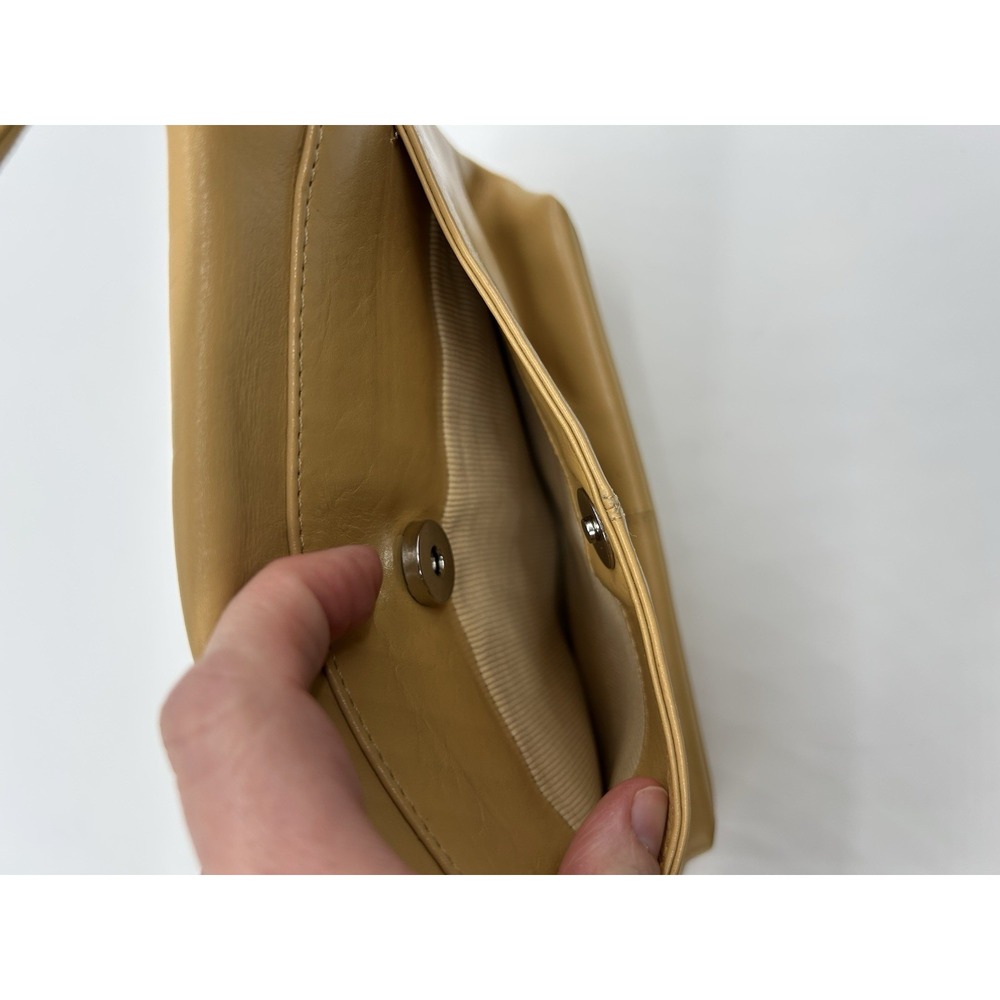 Kenneth Cole New York Leather Crossbody Bag Purse Beige - Picture 7 of 10
